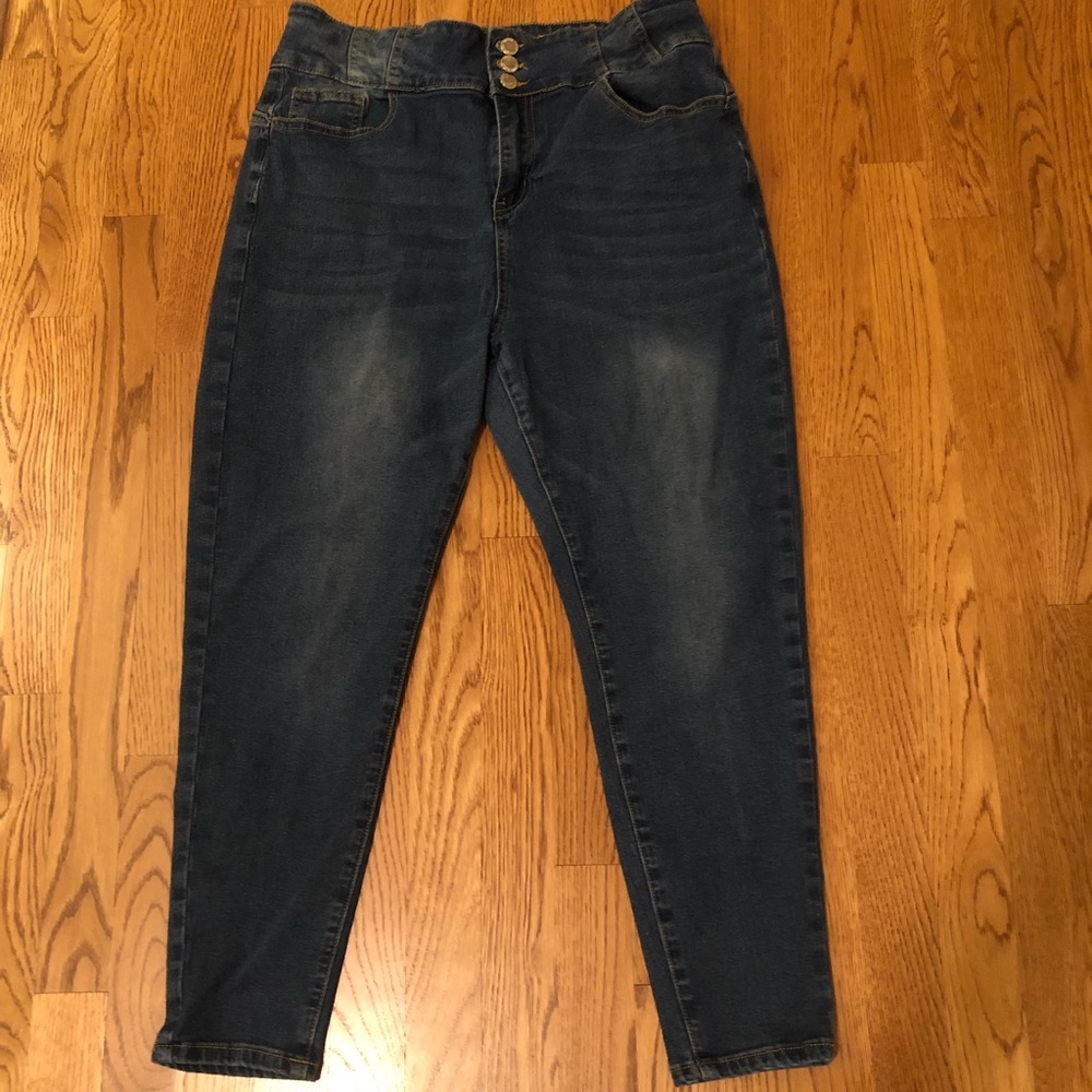 Shein Curve 3 Button Jeans Size 1 XL
